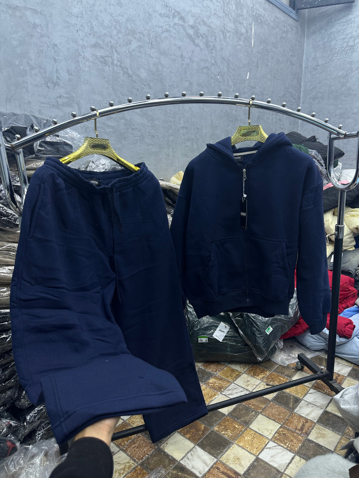Ensemble zip up
